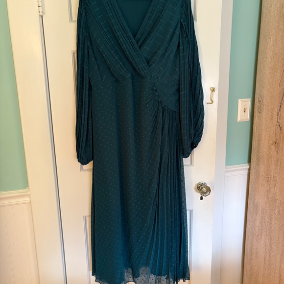 Lovely chiffon dress - Picture 5 of 8